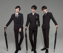 TFBOYS:聚光灯下的我们