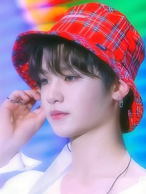 黄明昊：求夫人再给我一次机会吧
