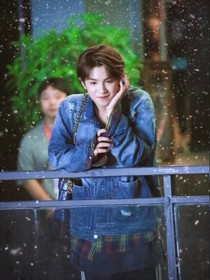 黃明昊:學(xué)妹別跑