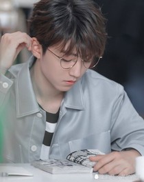 我在你的身后，跟随你的背影