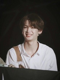 黄明昊，你