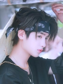 黃明昊:甜度戀愛(ài)