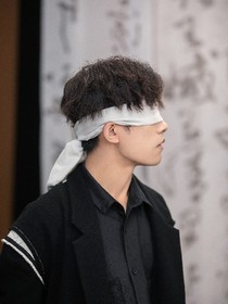 易總寵妻過(guò)度