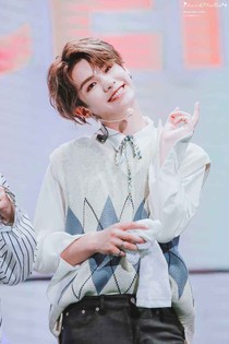 黄明昊:宝贝，我超甜！