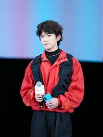 易烊千玺2019年12月行程