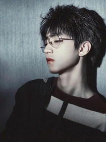 王俊凯暖宠之国民妖精怀里来