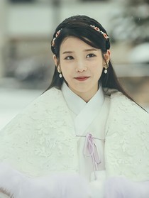 王俊凯和她的青梅竹马