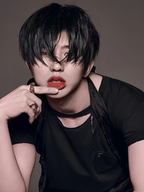 蔡徐坤：宝贝别想逃
