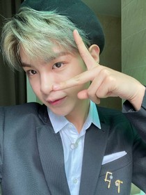 黄明昊：我们在一起吧