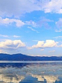流浪的云朵朵