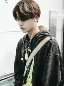 黄明昊，傻妻宠上天