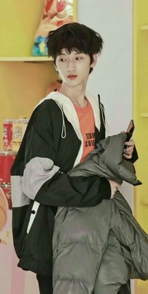严浩翔：银河系