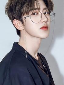 蔡徐坤：我的男友是老师