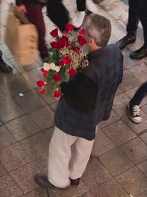 他是意难平