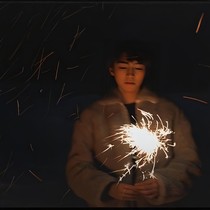 左不过一场物是人非