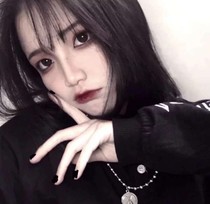 愛上我的高冷女友
