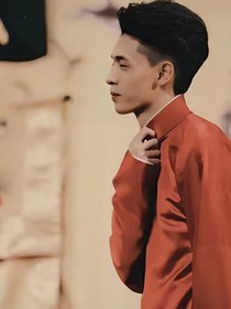 秦霄贤：邂逅相遇，与子偕臧