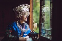 苗族少女的故事-d964
