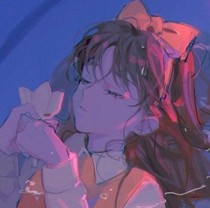 离我远点，别亲我～