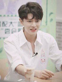 锦衣之下校园故事