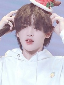 黄明昊：助理甜甜的