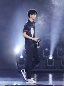 我的網(wǎng)戀男友居然是王俊凱