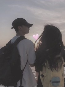 男扮女装，有点麻烦