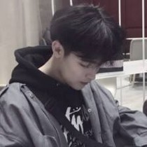 不会吧Σ(っ °Д °;)っ我的网恋对象是校草