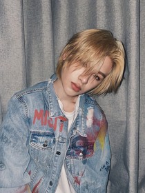 我的同桌居然是爱豆