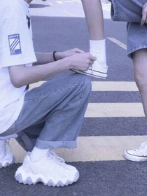 穿过人海，拥抱你