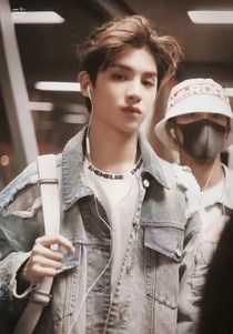 黃明昊：糯糯嬌妻好撩人