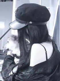 天才在左，疯子在右—高铭