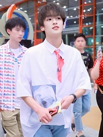 何洛洛：你是我的可愛多