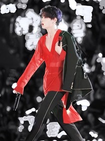 黄明昊：致命诱惑