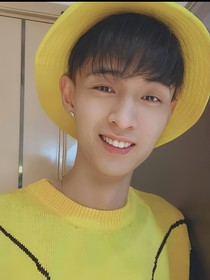 秦霄贤，夫人别跑