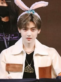 焉栩嘉：青春问答题