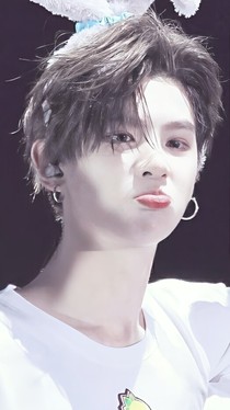 黃明昊——你是我的小朋友