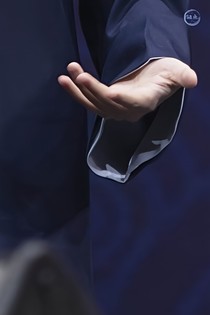 回头，我还在