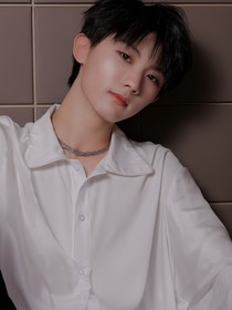 马嘉祺：芝芝桃桃