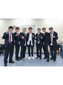 BTS：大佬变团宠