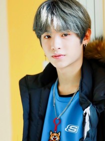 黄明昊：明星导师爱上我