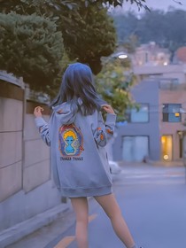 乍然離場