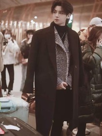 黄明昊：这个同桌有点渣