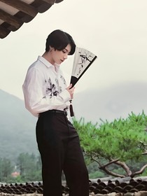 BTS：专属神明