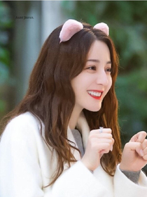 我变成了明星的老婆