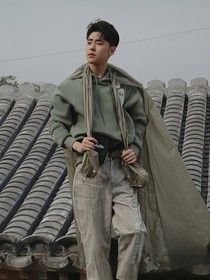 張?jiān)评祝号c君攜手觀京都