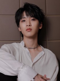 嚴(yán)浩翔：這心動降臨在了春天還是初夏