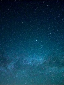 洐舟泛星河