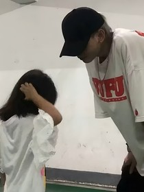 小屁孩，你的珍珠奶茶