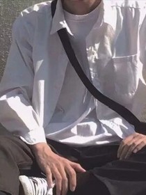 白衣襯衫